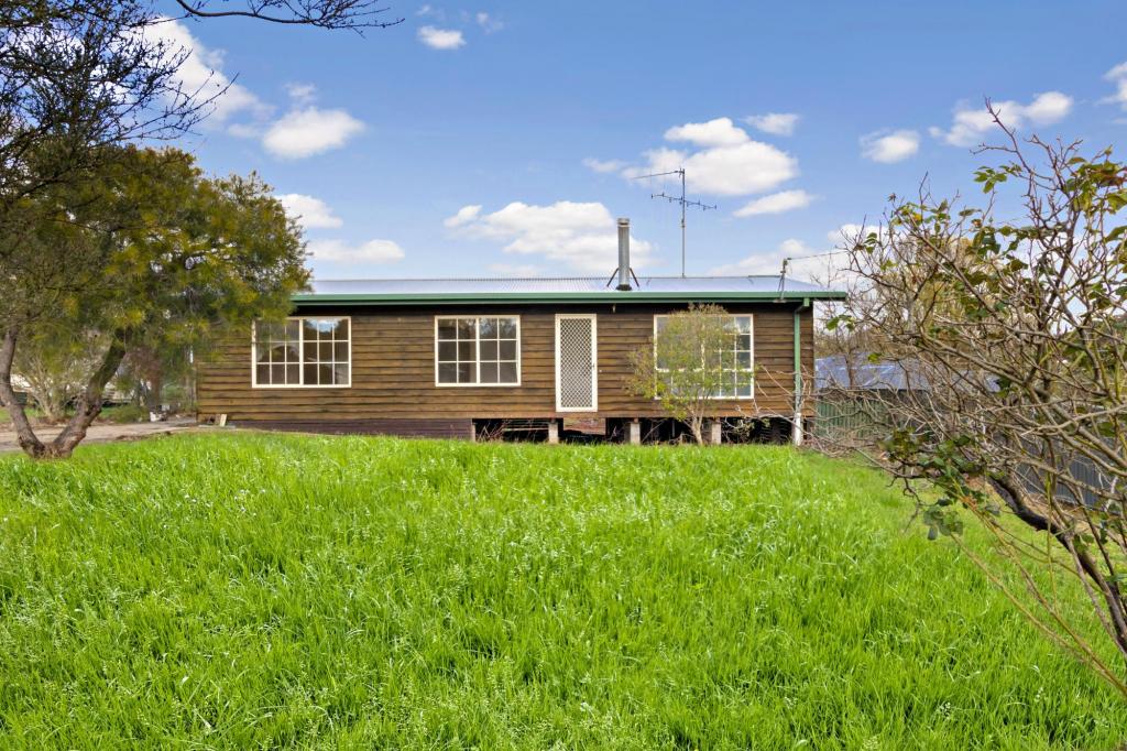 8 Wombat St, Gunning, NSW 2581