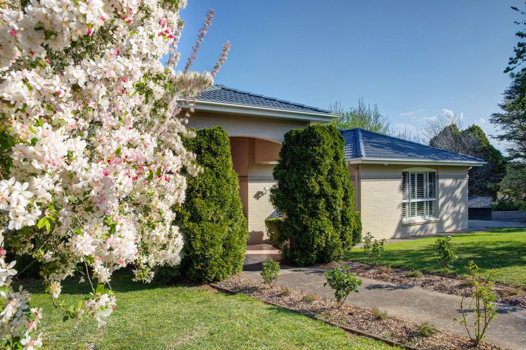 12 Bonnie Glen, Bowral, NSW 2576