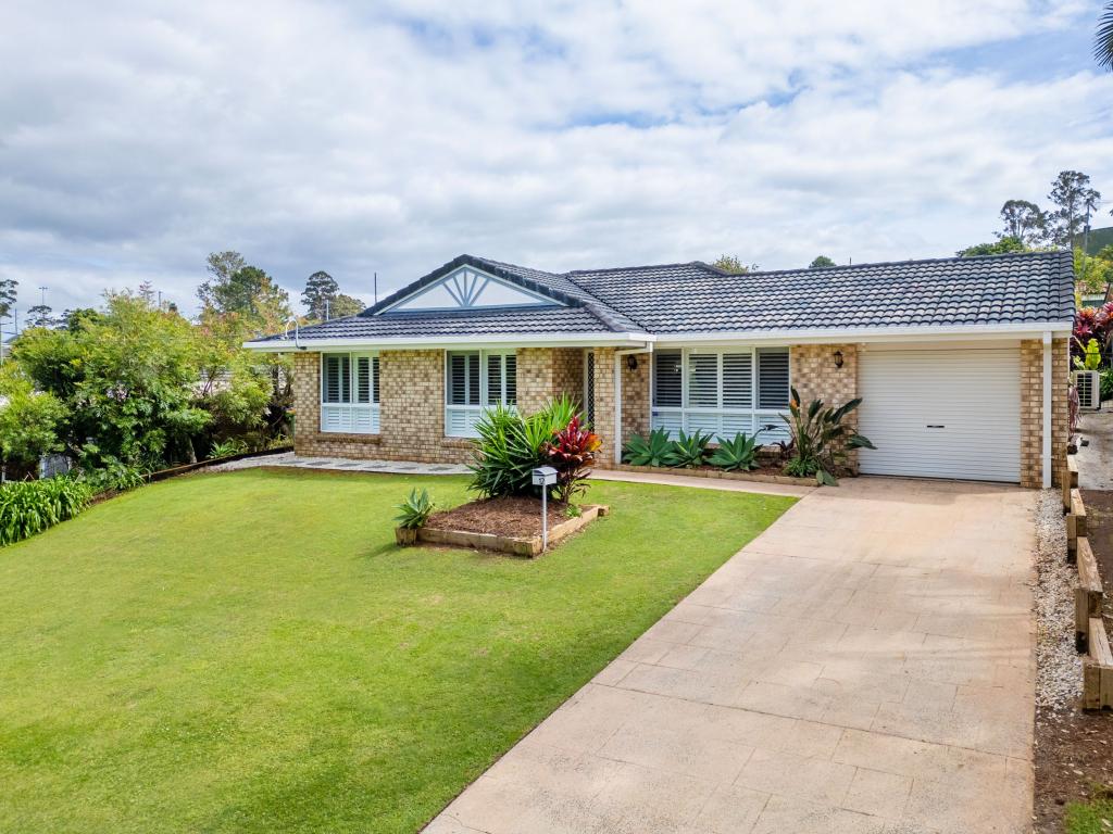 12 BLUE HILLS AVE, GOONELLABAH, NSW 2480