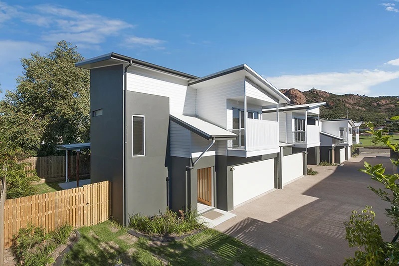 1/3 Cook St, North Ward, QLD 4810