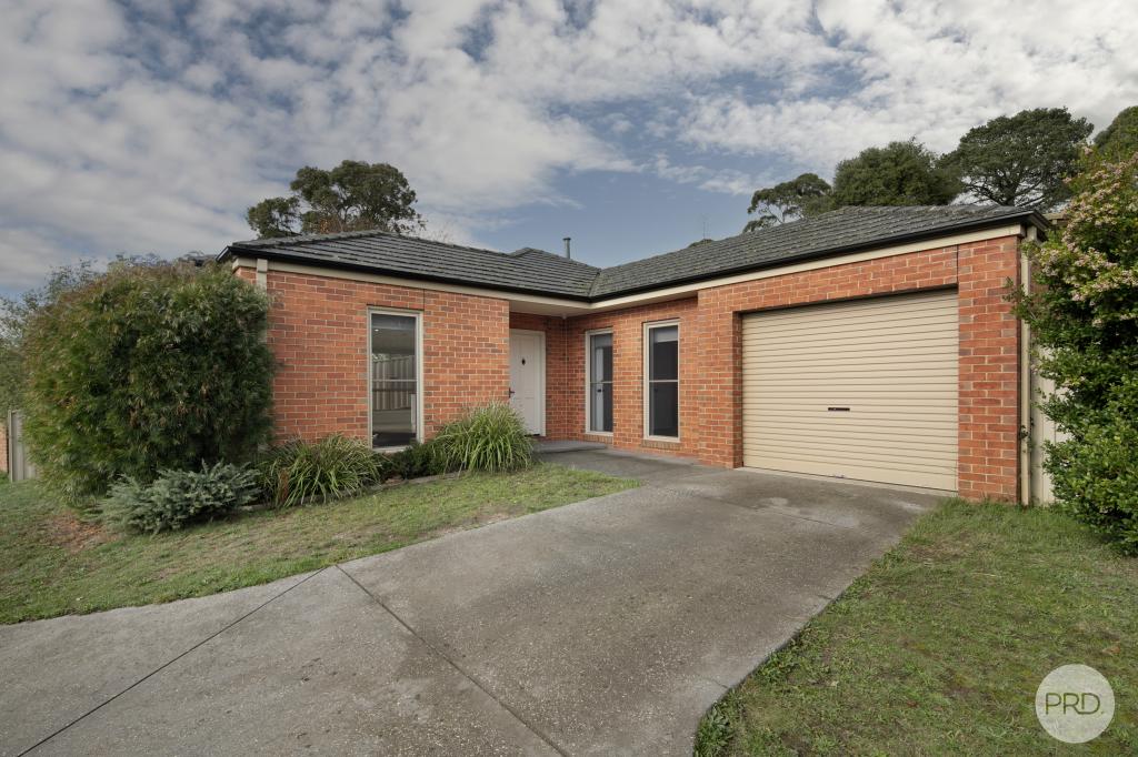 1/5 Eilish Ct, Mount Helen, VIC 3350