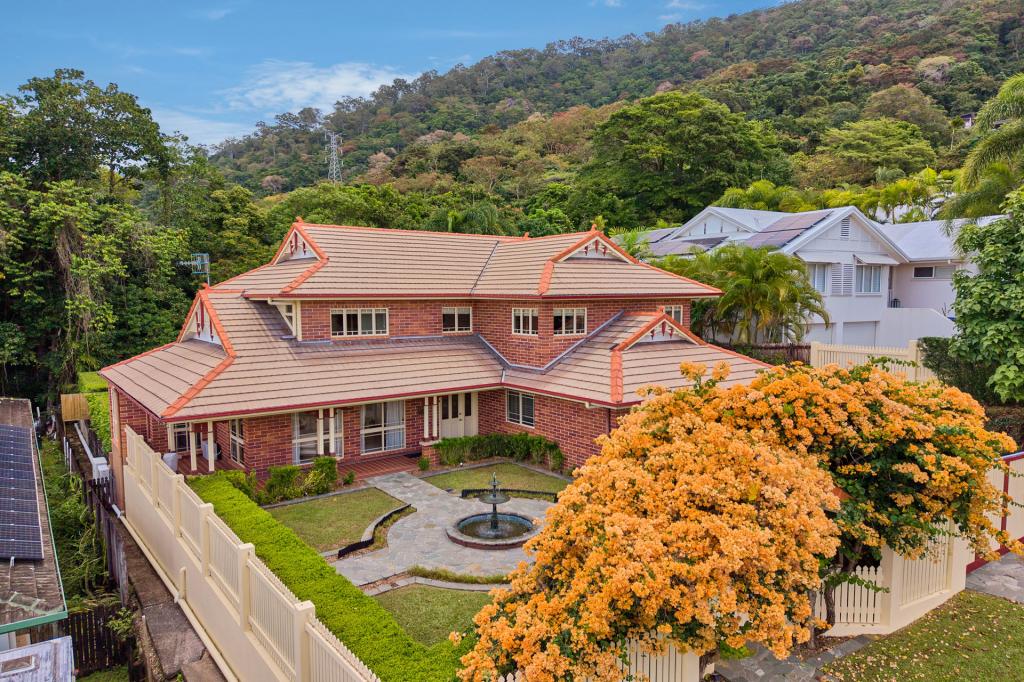 7 Cambanora Pl, Mooroobool, QLD 4870