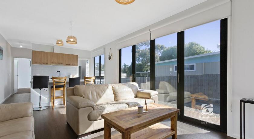 497 Lake Tyers Beach Rd, Lake Tyers Beach, VIC 3909