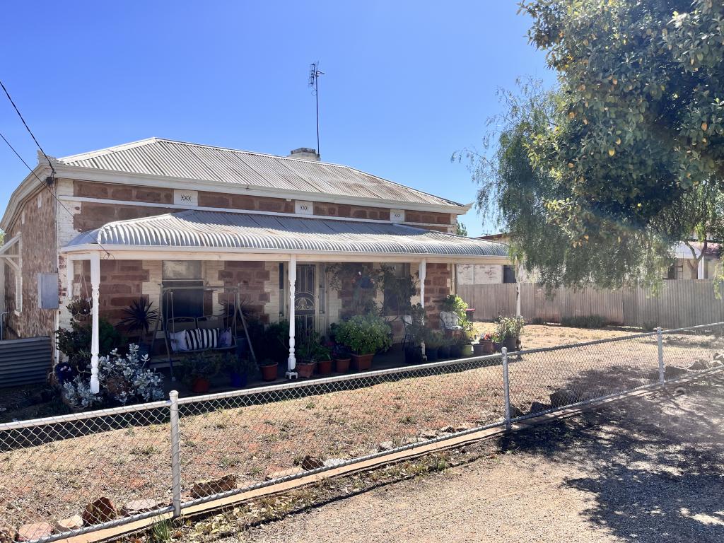 27 Bourke St, Peterborough, SA 5422