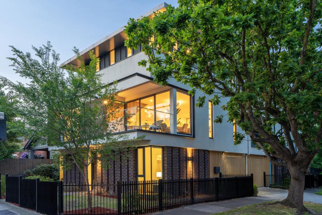 1/251 WAVERLEY RD, MALVERN EAST, VIC 3145