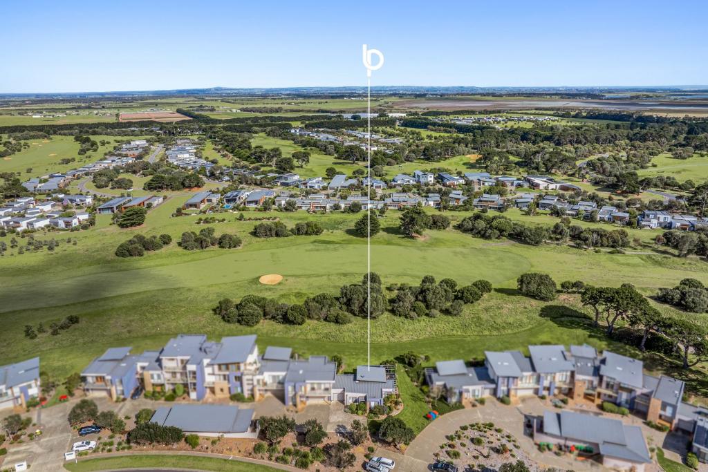 10/110 Tomara Dr, Connewarre, VIC 3227