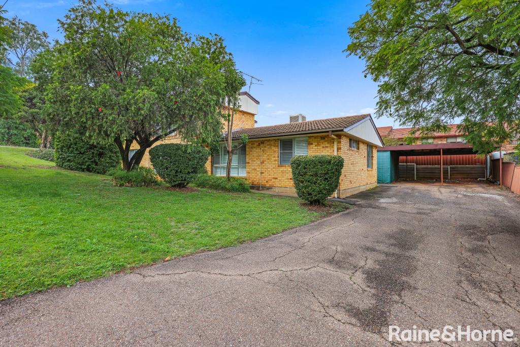 2/33 MURRAY ST, TAMWORTH, NSW 2340