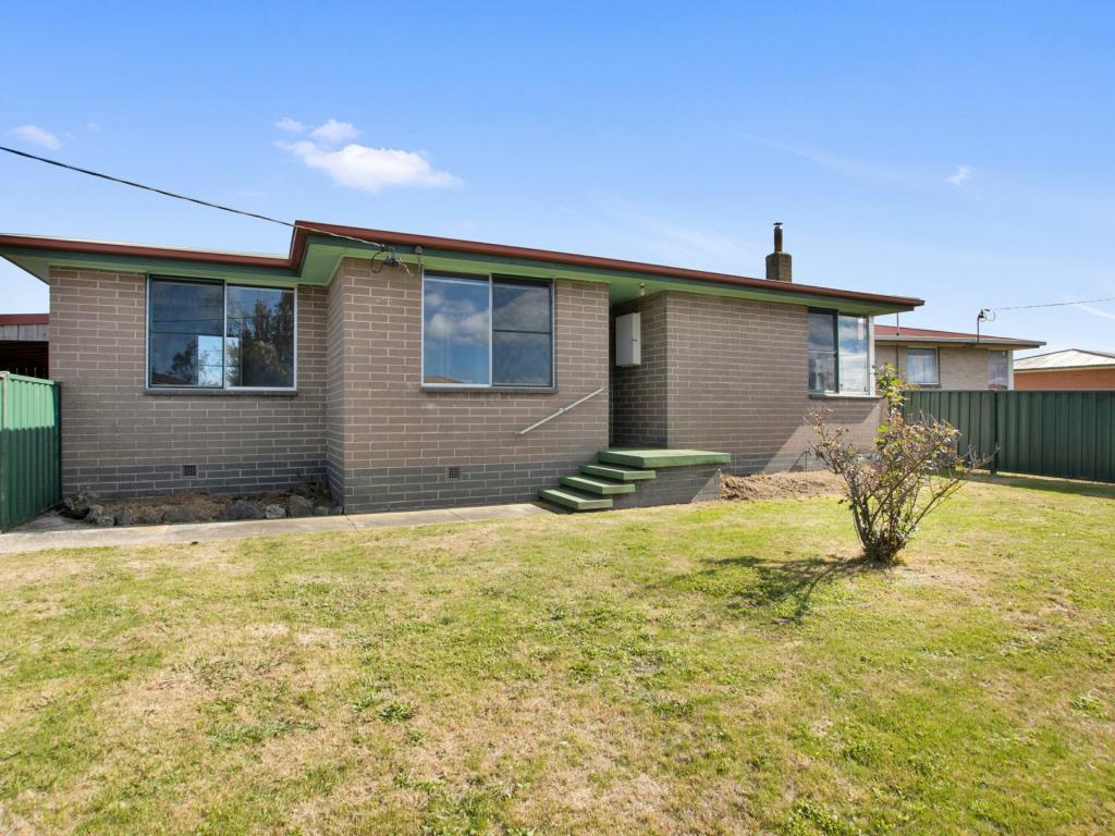 2 Banksia Cres, Wynyard, TAS 7325