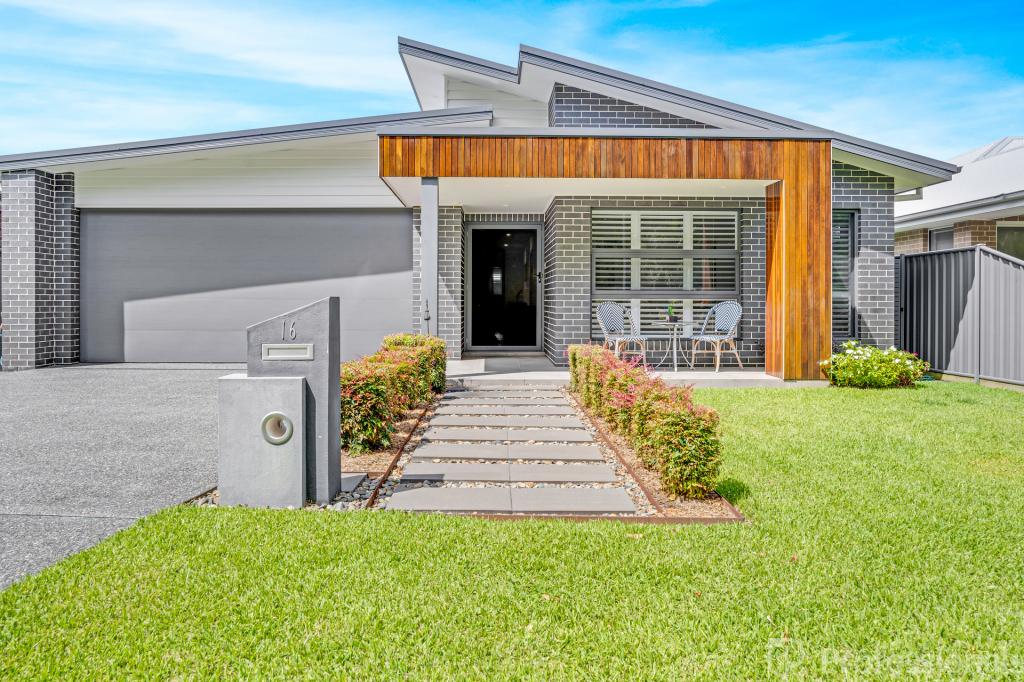 16 Grange Cres, Forster, NSW 2428
