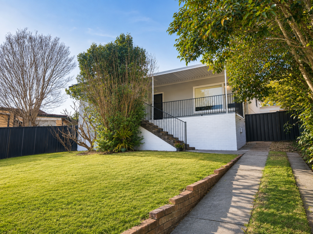 3 Austin Ave, Campbelltown, NSW 2560