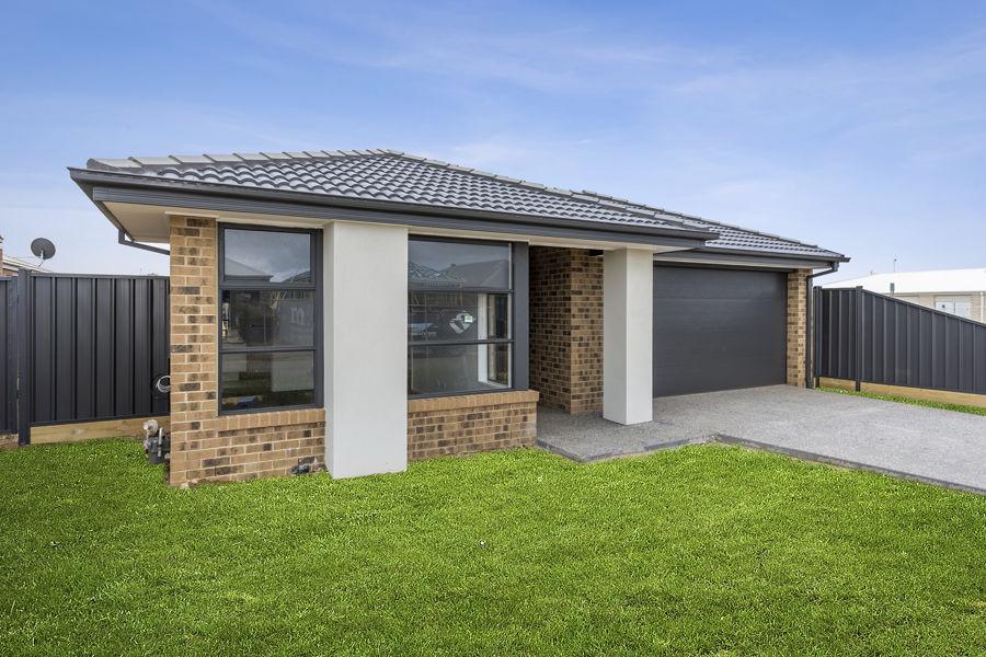 16 Jules St, St Leonards, VIC 3223