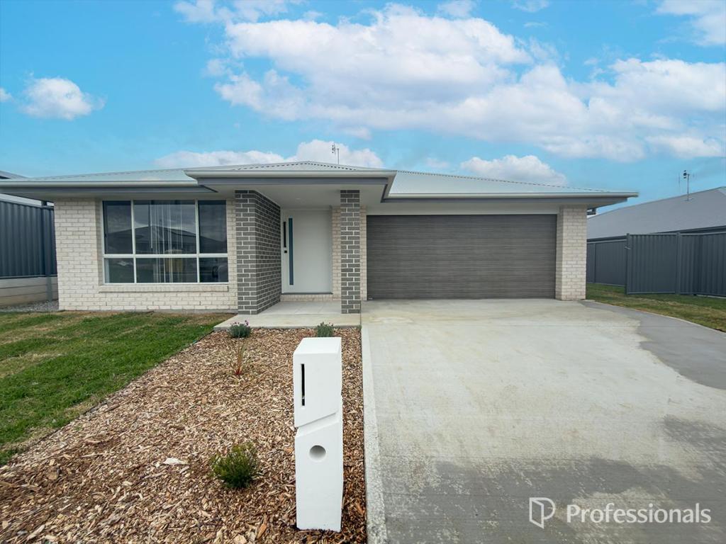 35 Explorers Way, Westdale, NSW 2340