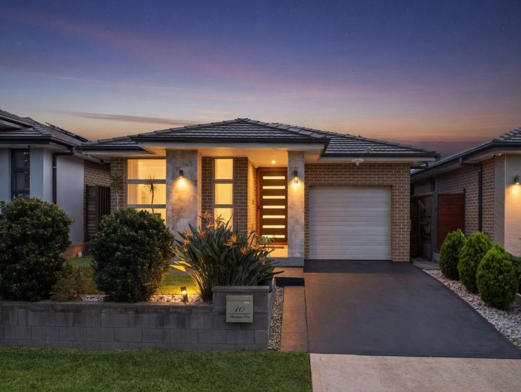 10 Stoneham Cct, Oran Park, NSW 2570