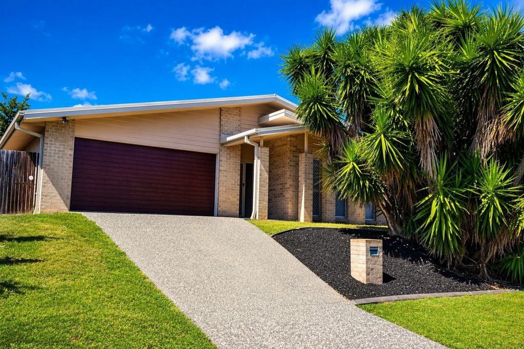 15 NAVICKAS CCT, REDBANK PLAINS, QLD 4301