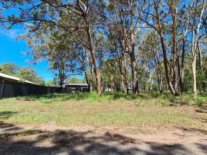 4 ROMFORD CRES, RUSSELL ISLAND, QLD 4184