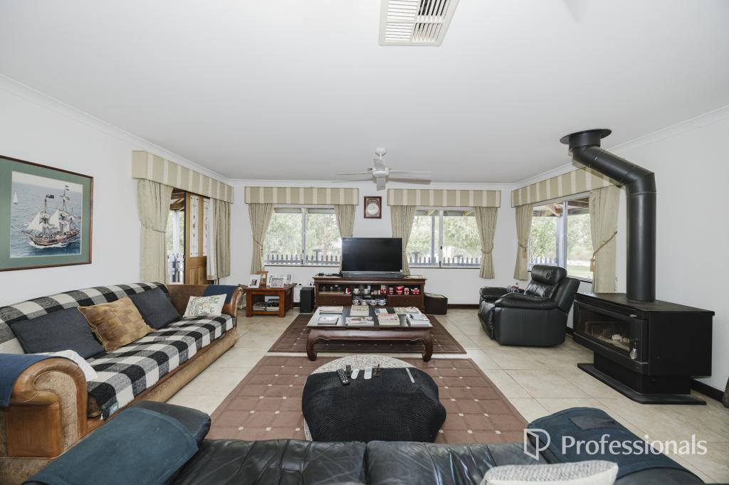 64 Seaflower Way, Gabbadah, WA 6041