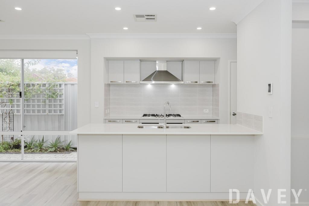 5c Ornum Pl, Innaloo, WA 6018