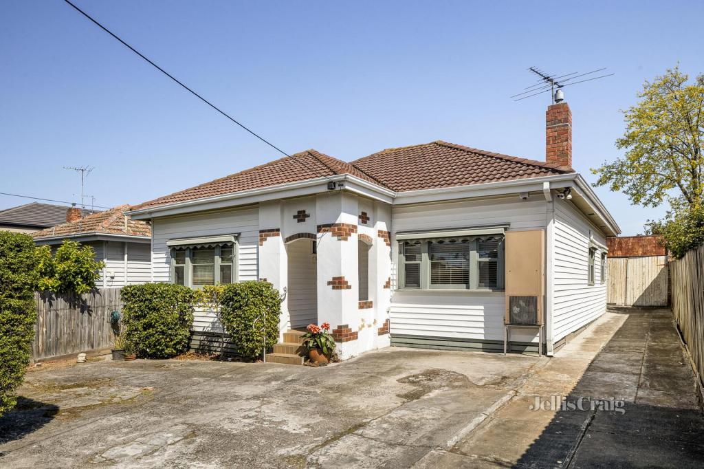 19 HARRY ST, THORNBURY, VIC 3071