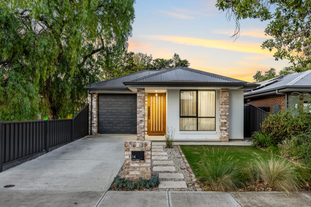 14 Lewis Cres, North Plympton, SA 5037
