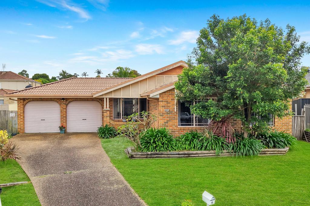 6 Barwon Cl, Blue Haven, NSW 2262