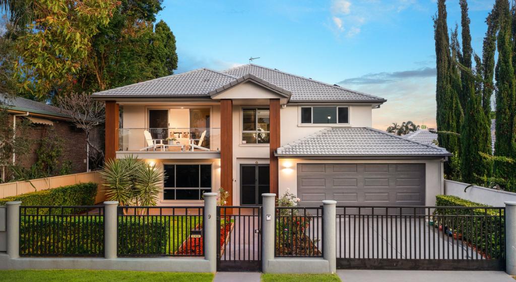 6 Rebecca Ct, Broadbeach Waters, QLD 4218