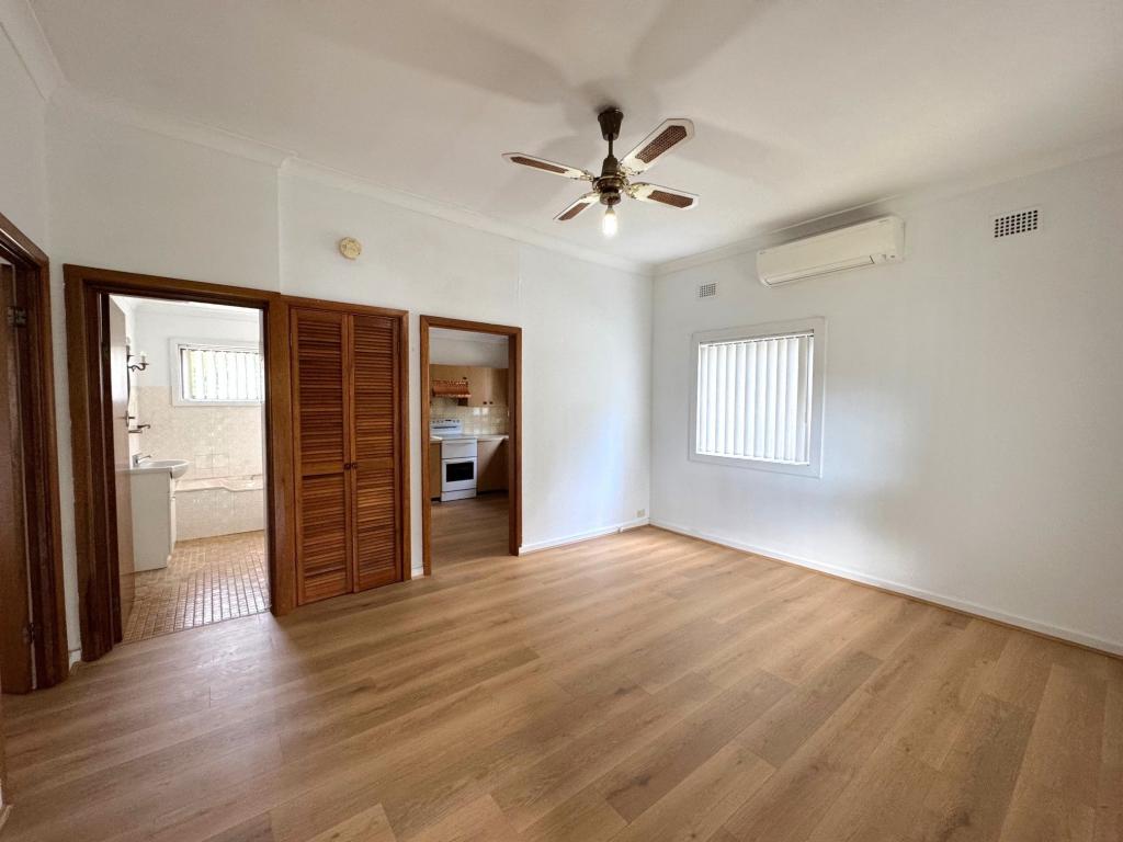 111 Karne St N, Roselands, NSW 2196