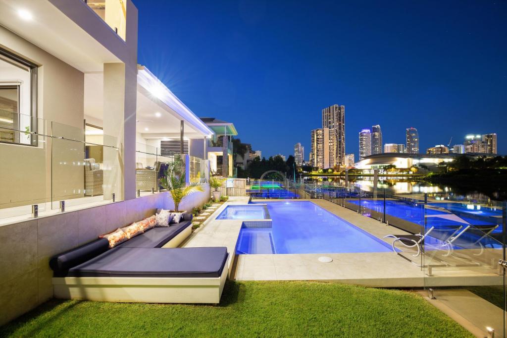 133 Allambi Ave, Broadbeach Waters, QLD 4218