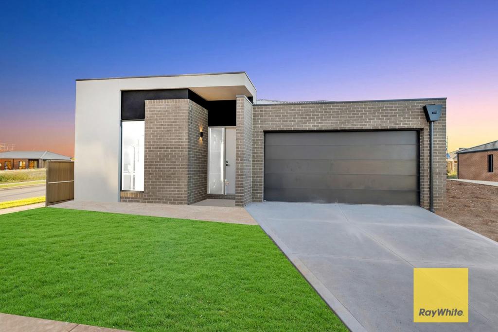 11 Eloquence Rd, Tarneit, VIC 3029