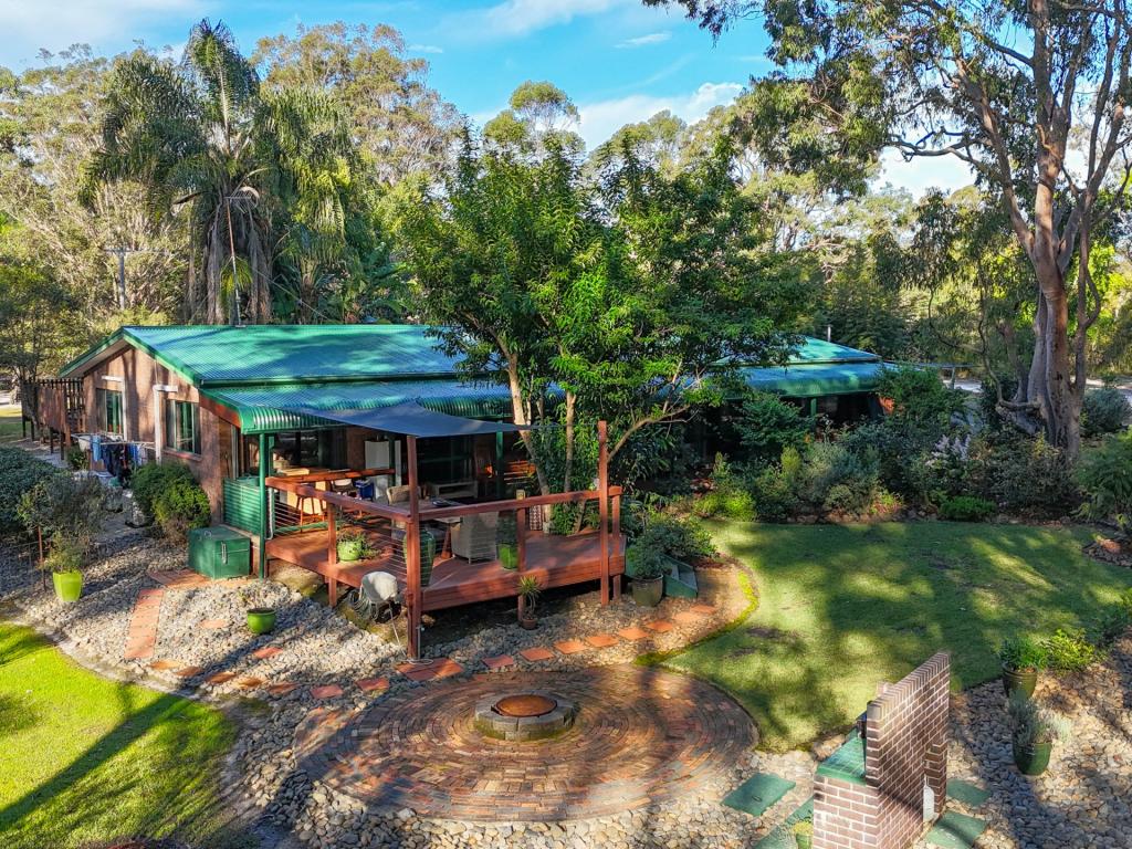 11 Oakview Dr, Hallidays Point, NSW 2430