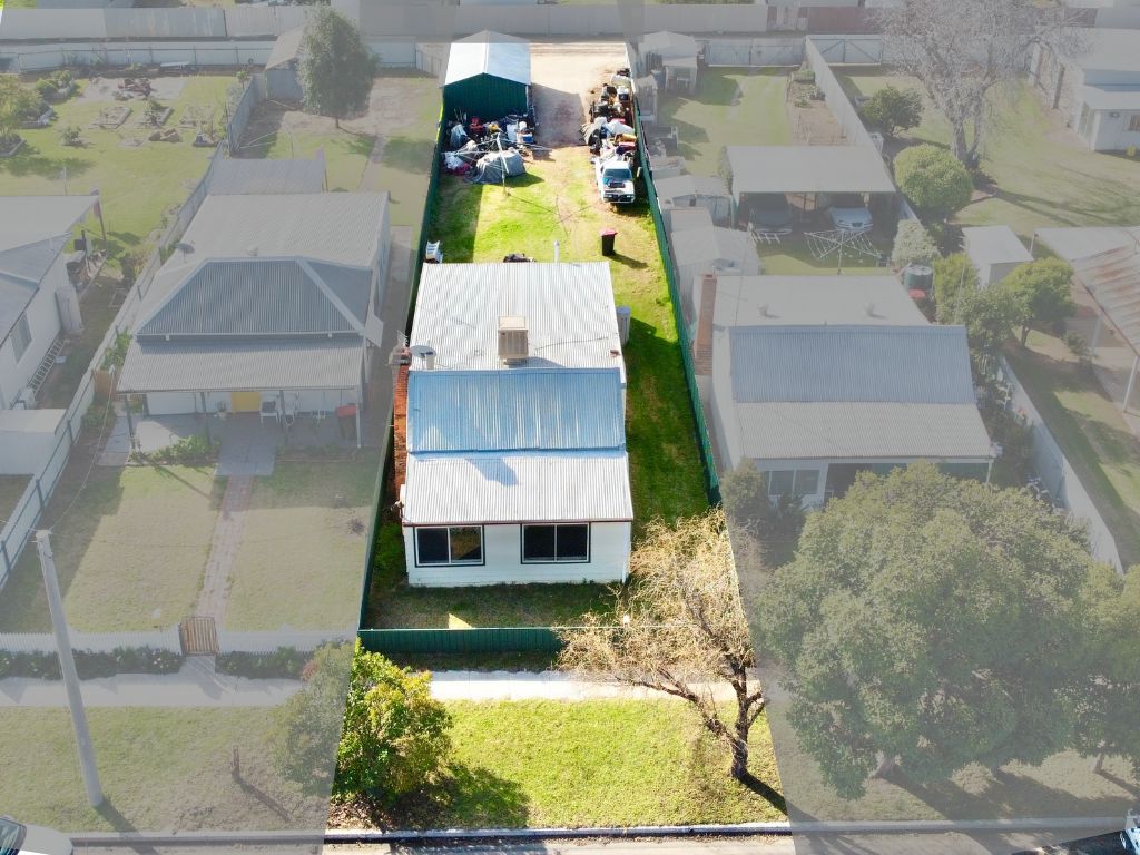 431 Church St, Hay, NSW 2711