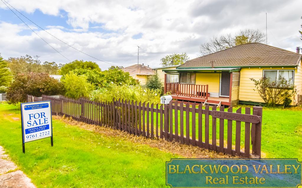 10 PROCTOR ST, BOYUP BROOK, WA 6244