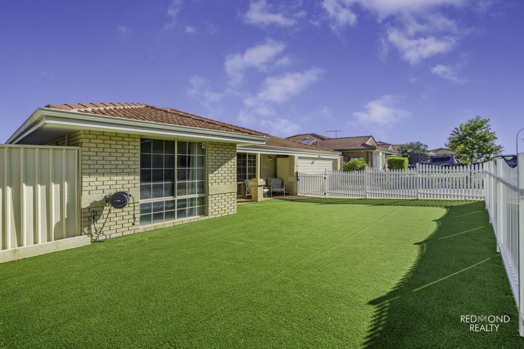 12 Fenwick Mews, Kinross, WA 6028
