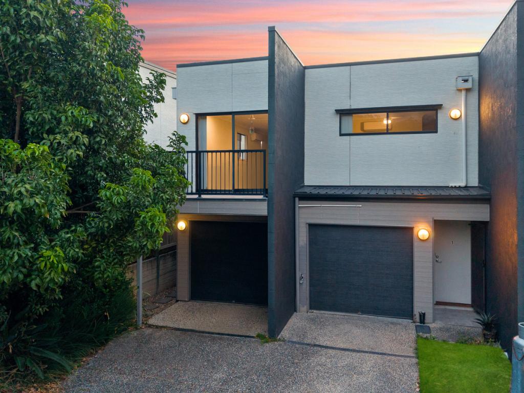 12 Westray Cres, Redbank Plains, QLD 4301