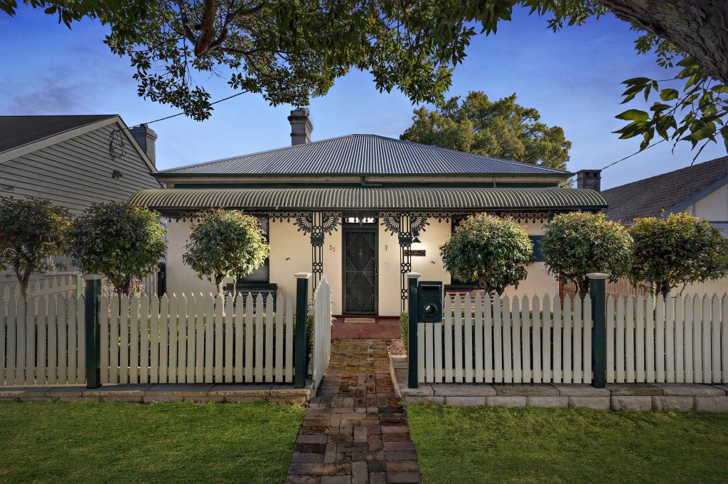 33 Lemongrove Rd, Penrith, NSW 2750