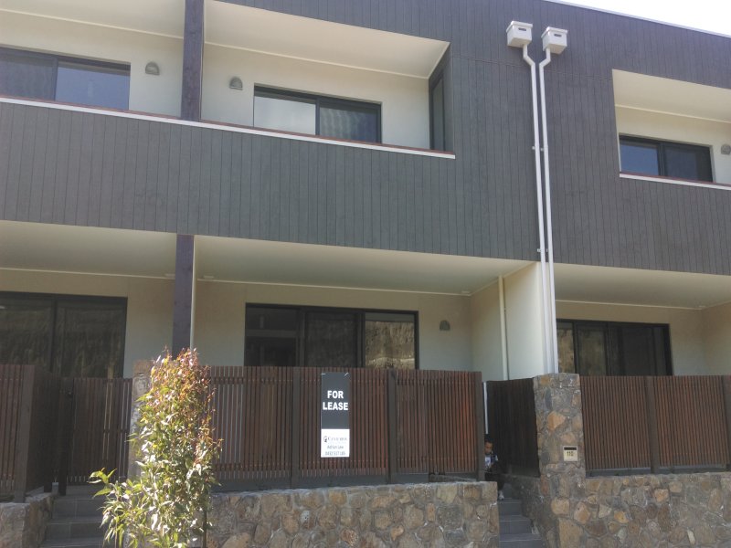 110 Valley Lake Bvd, Keilor East, VIC 3033