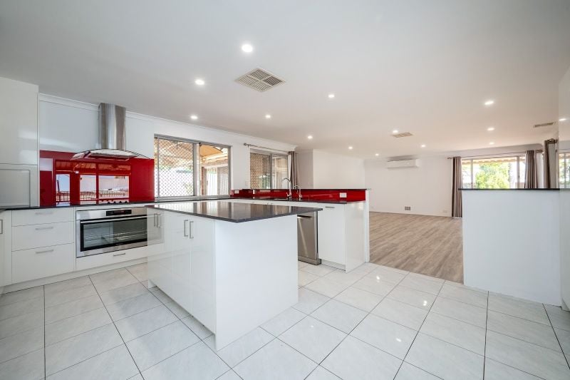 16 Higham Hill, Swan View, WA 6056