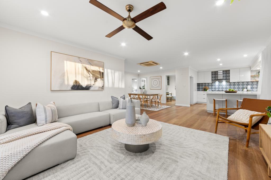 47 CALEDONIA AVE, CURRAMBINE, WA 6028