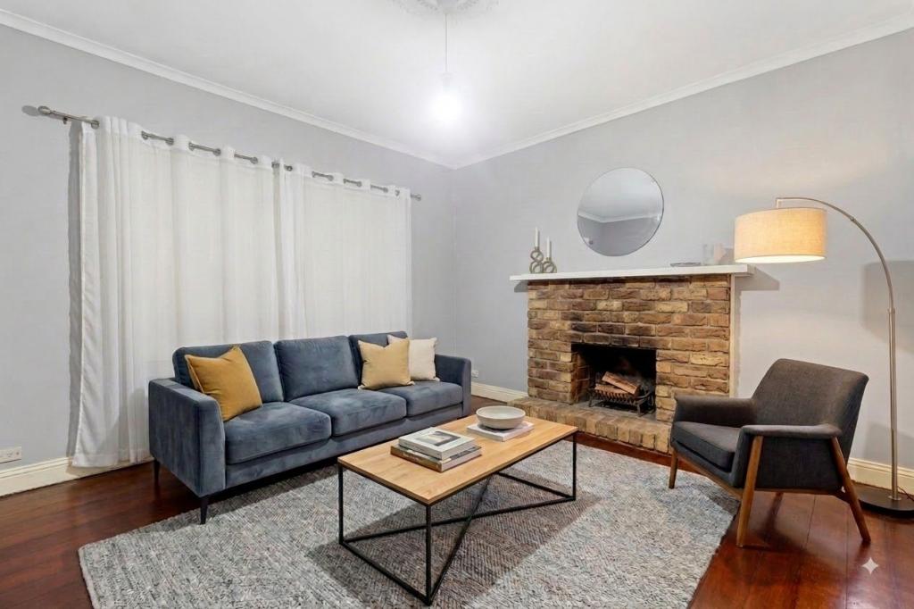 8 Dorset Rd, Ferntree Gully, VIC 3156
