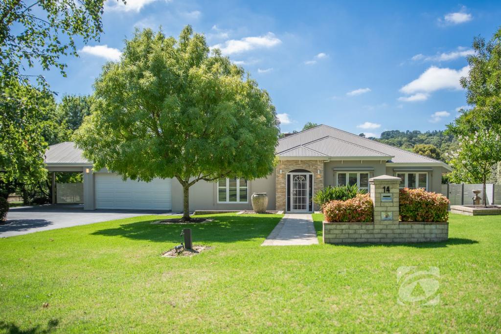 14 Valley Dr, Beaconsfield Upper, VIC 3808