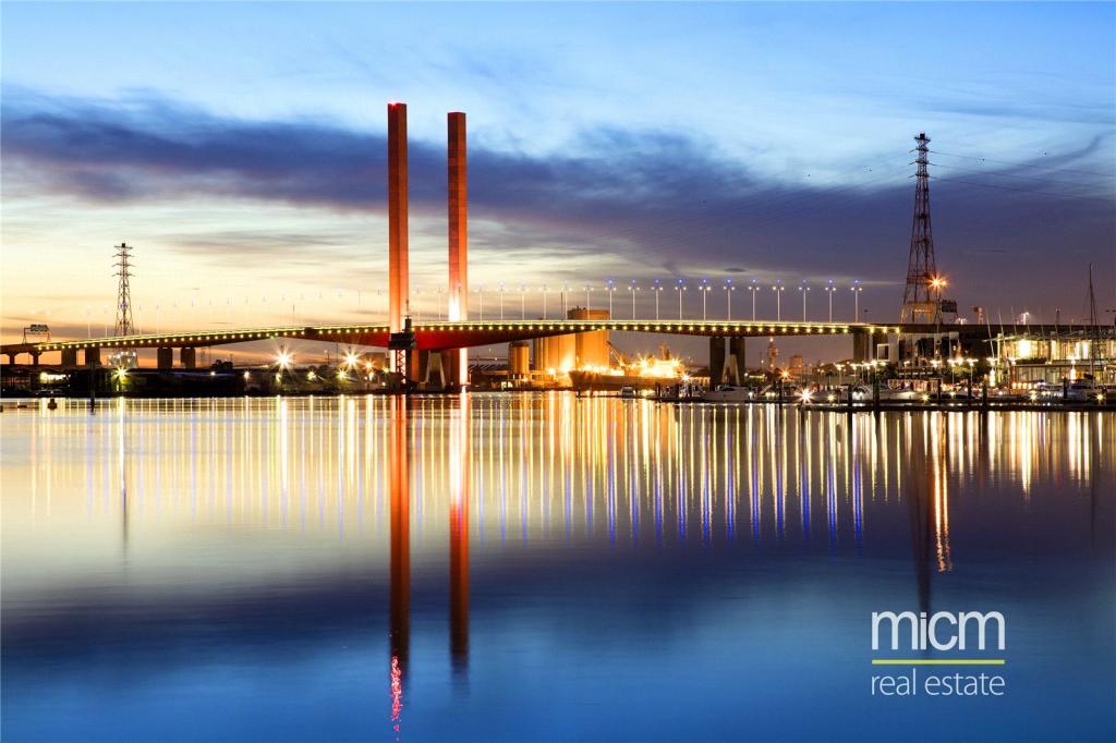 2906/100 Harbour Esp, Docklands, VIC 3008