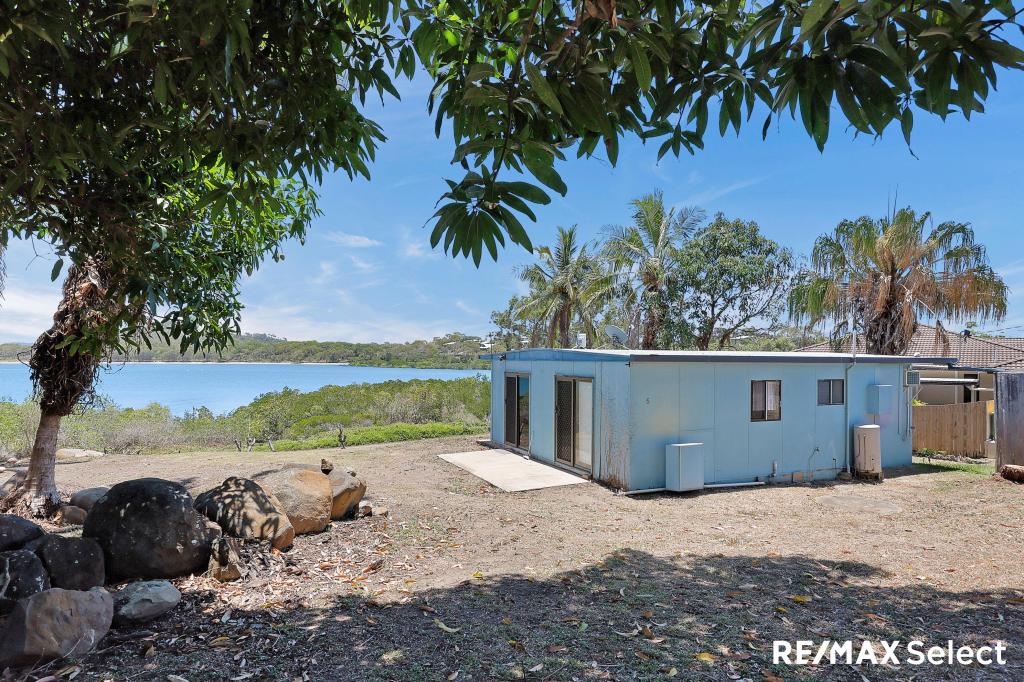 5 Sunset Dr, Sarina Beach, QLD 4737