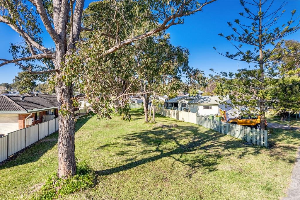 22 Warwick Ave, Mannering Park, NSW 2259