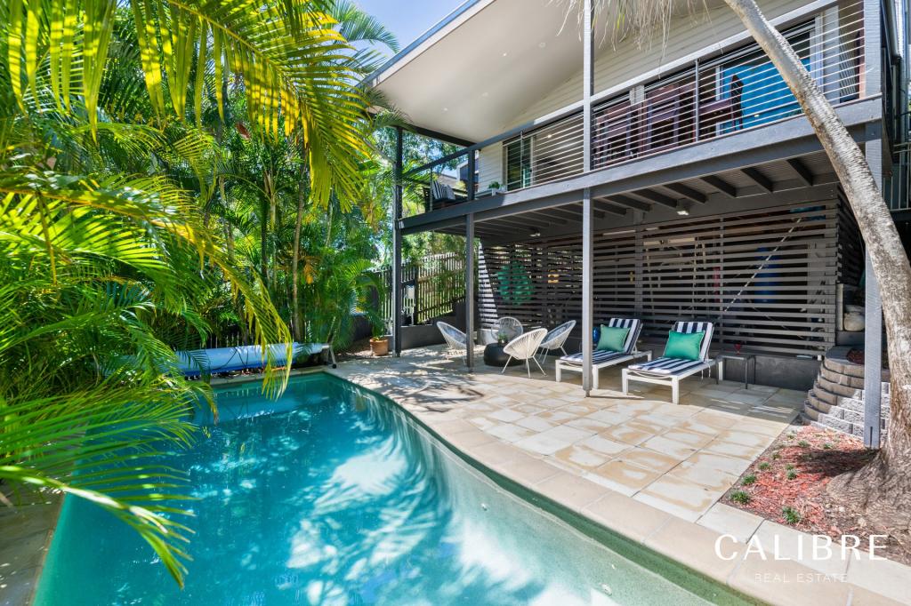 25 Dudley St, Bardon, QLD 4065