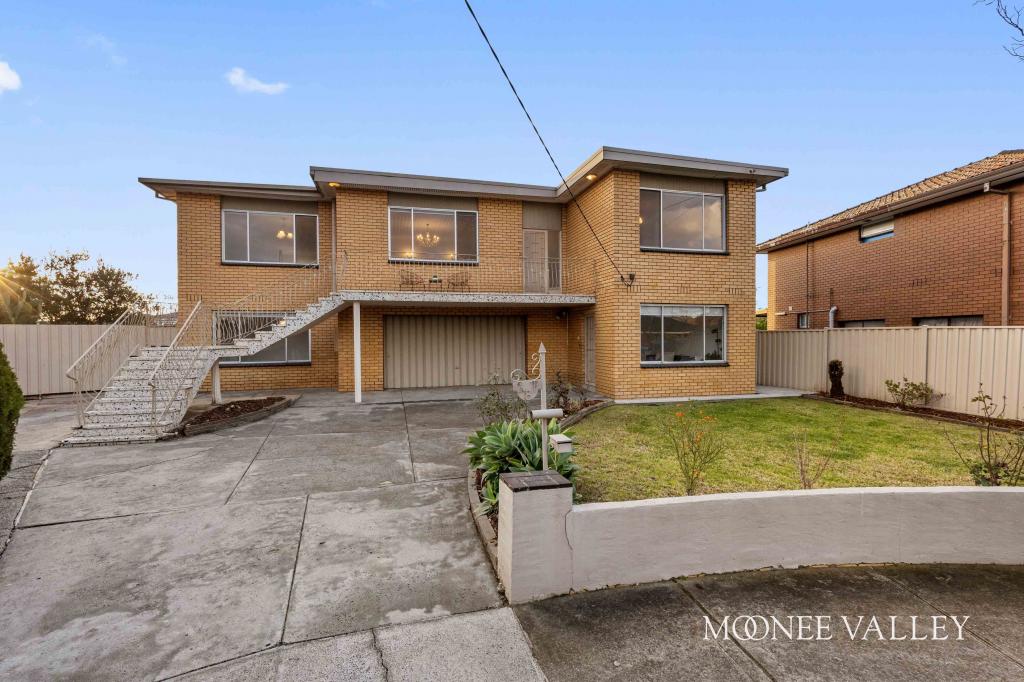 8 Sovereign Way, Avondale Heights, VIC 3034