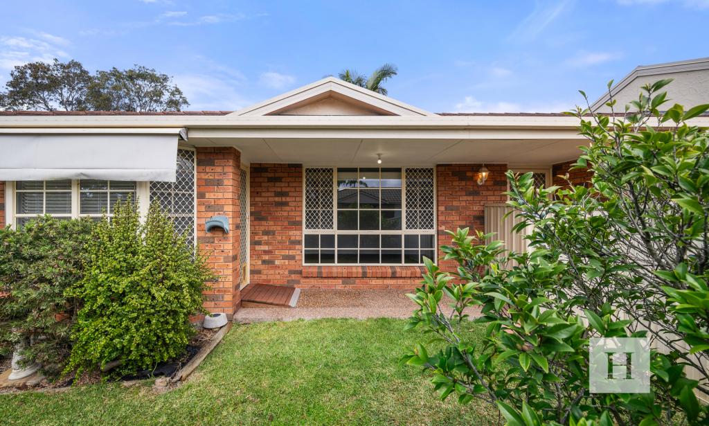 22 Lonsdale Cl, Lake Haven, NSW 2263