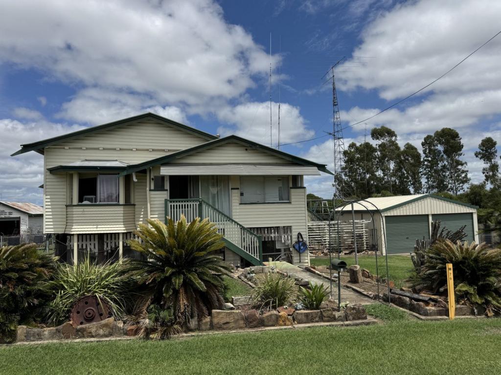 4 Edison St, Monto, QLD 4630