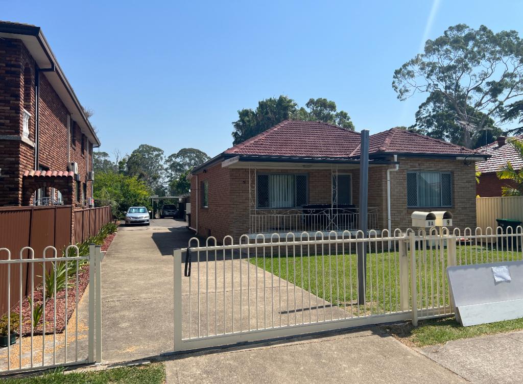 9 Stuart St, Canley Vale, NSW 2166