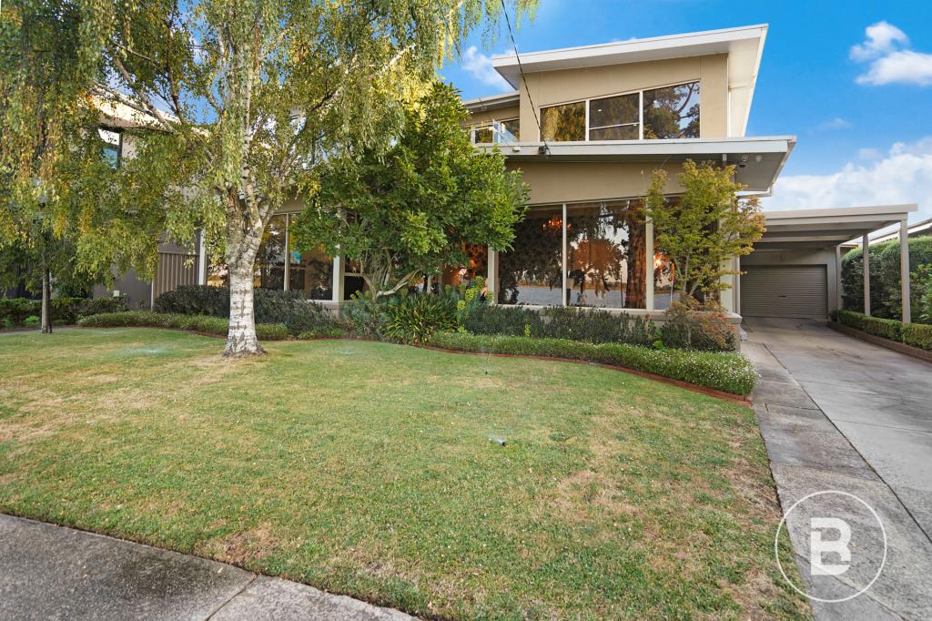 121 Wendouree Pde, Lake Wendouree, VIC 3350