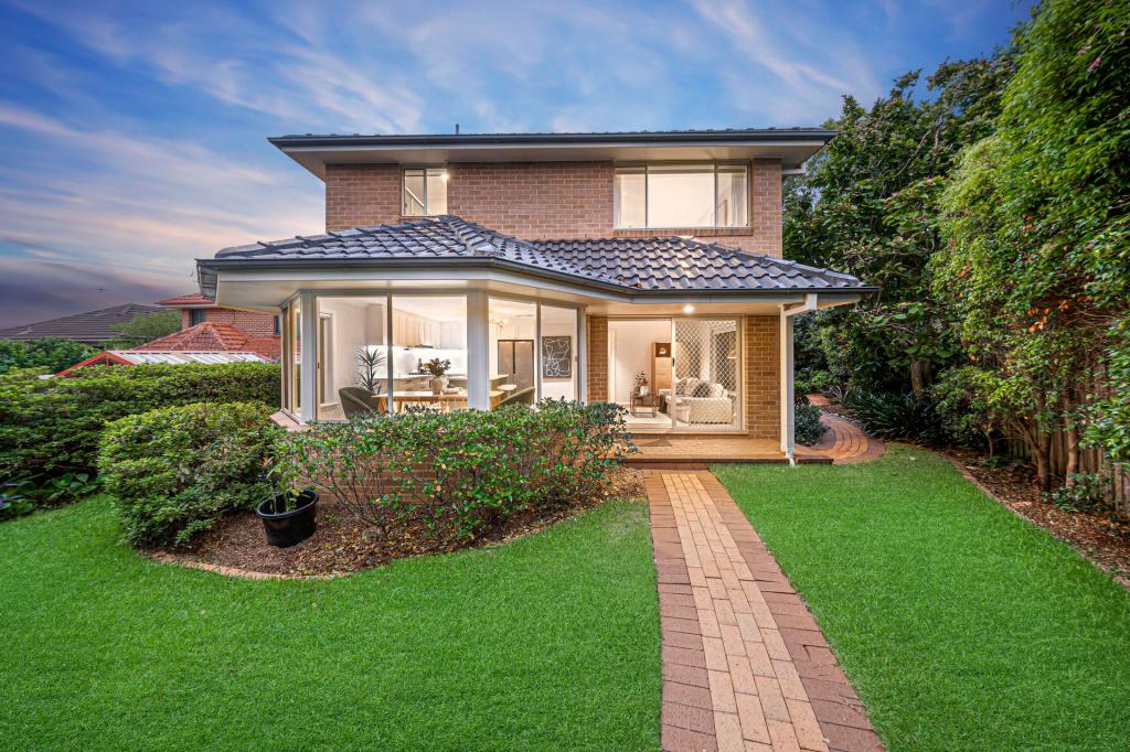 18 ARUNDEL WAY, CHERRYBROOK, NSW 2126