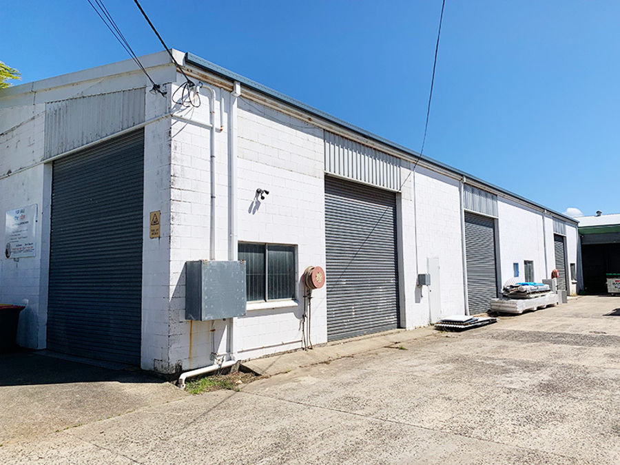 2/4 LAWSON CRES, COFFS HARBOUR, NSW 2450